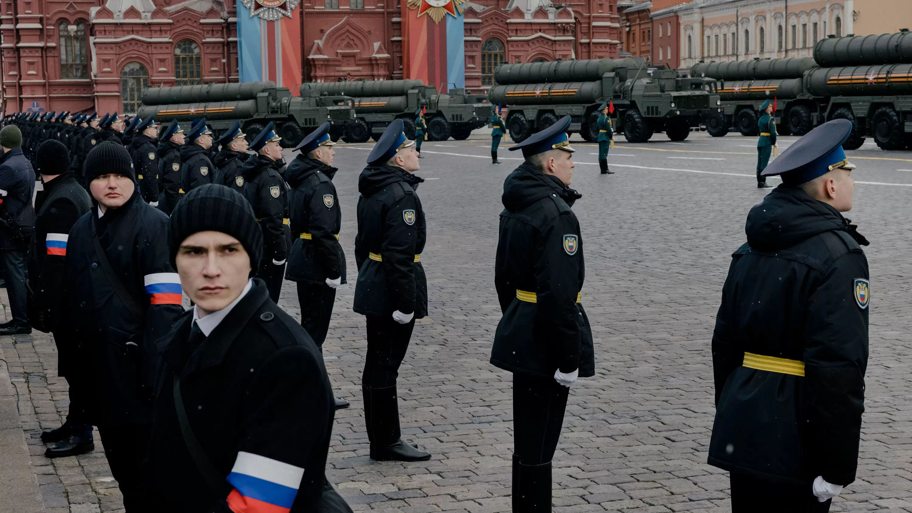 Rusiya Qələbənin 80-ci ildönümü şərəfinə Ukraynaya sülh təklif edib
