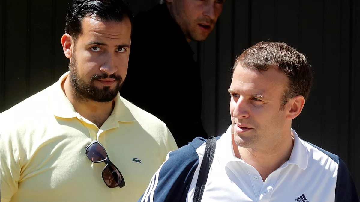 Azərbaycanın tələbi ilə "Interpol" Makronun keçmiş mühafizə rəisi axtarışa verib