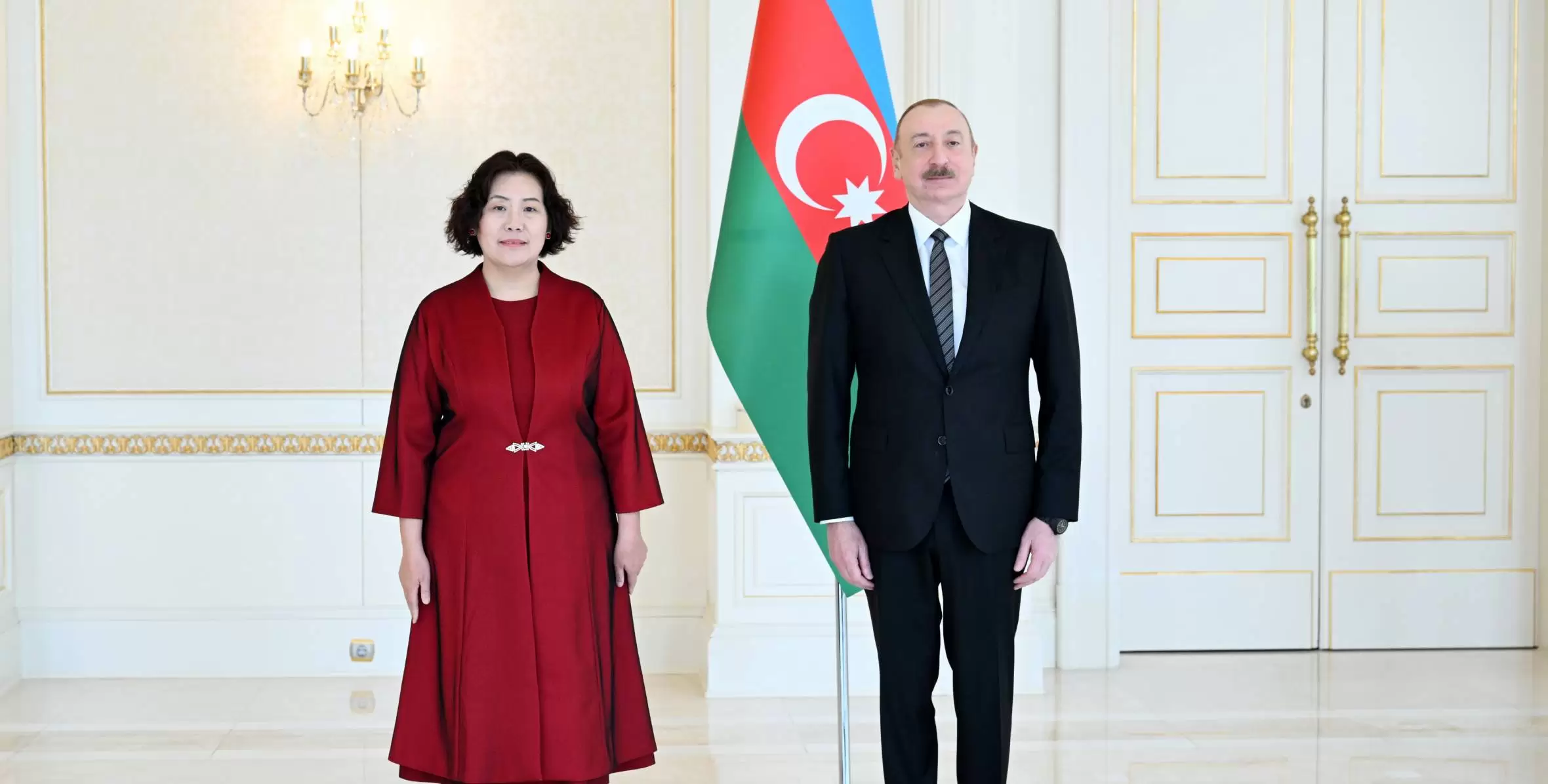 Prezident İlham Əliyev Çinin Azərbaycanda yeni təyin olunmuş səfirinin etimadnaməsini qəbul edib