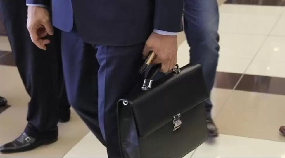 İqtisadiyyat nazirinin müşaviri vəzifəsindən azad edilib