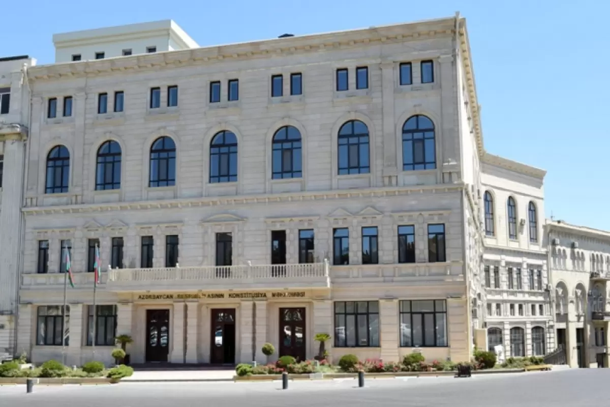 Xanlar Vəliyev Konstitusiya Məhkəməsinin kollektivinə təqdim olunub