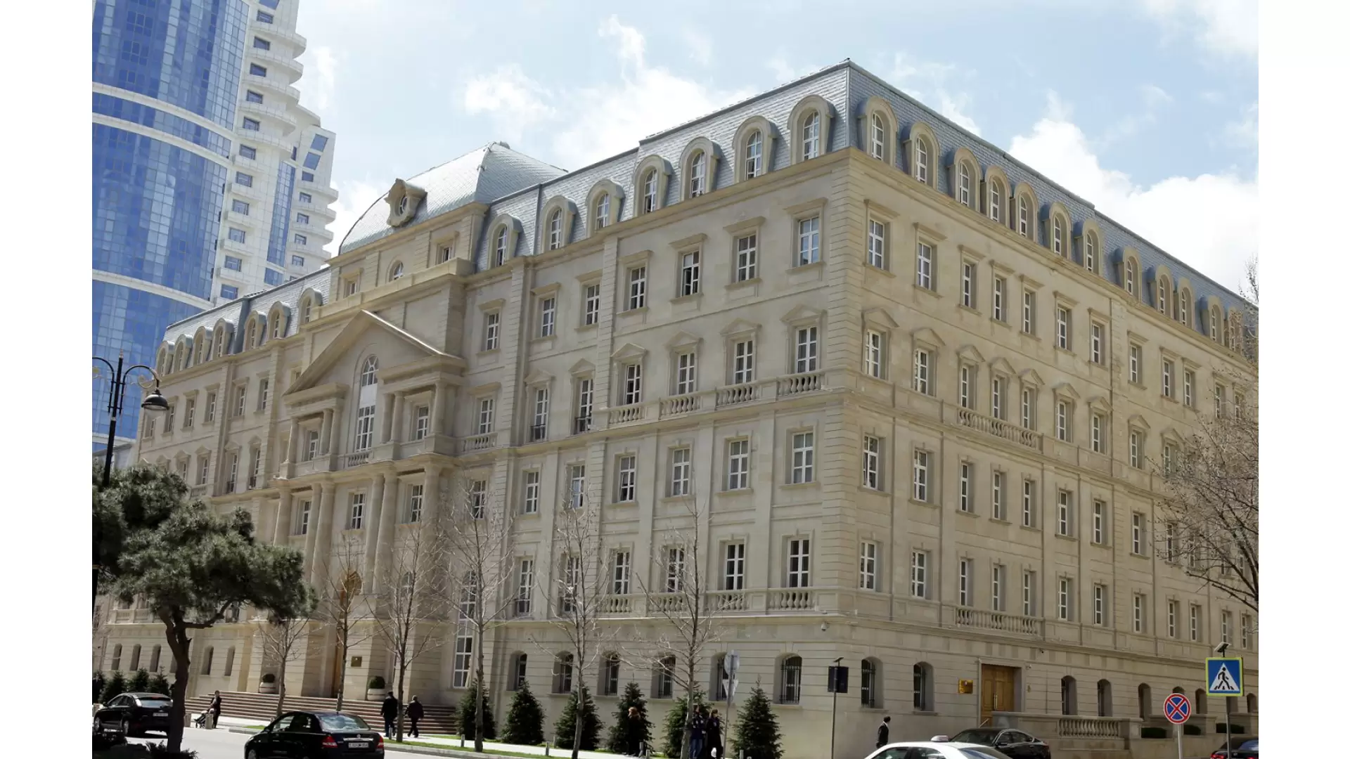 Maliyyə Nazirliyinin nümayəndəsinə yeni vəzifə verilib