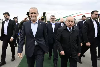 İran Prezidenti Məsud Pezeşkian Azərbaycana rəsmi səfərə gəlib