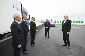 Prezident İlham Əliyev Qusar rayonunda bağçılıq və soyuducu anbar kompleksinin fəaliyyəti ilə tanış olub