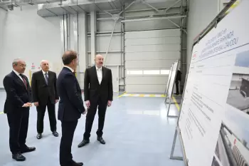 Prezident İlham Əliyev Sumqayıt Kimya Sənaye Parkında bir sıra müəssisələrin açılışını edib