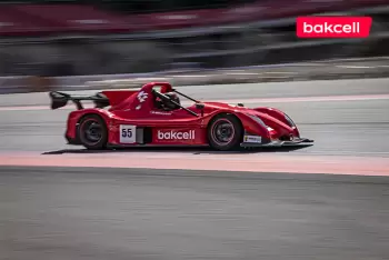 55 nömrəli “Bakcell” avtomobili nüfuzlu sürət yarışında - VİDEO