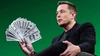 İlon mask Azərbaycandan olan bu şəxslərə kompensasiya ödəyib