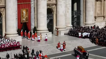 Romada Papa Fransiskin dəfn mərasimi keçirilib