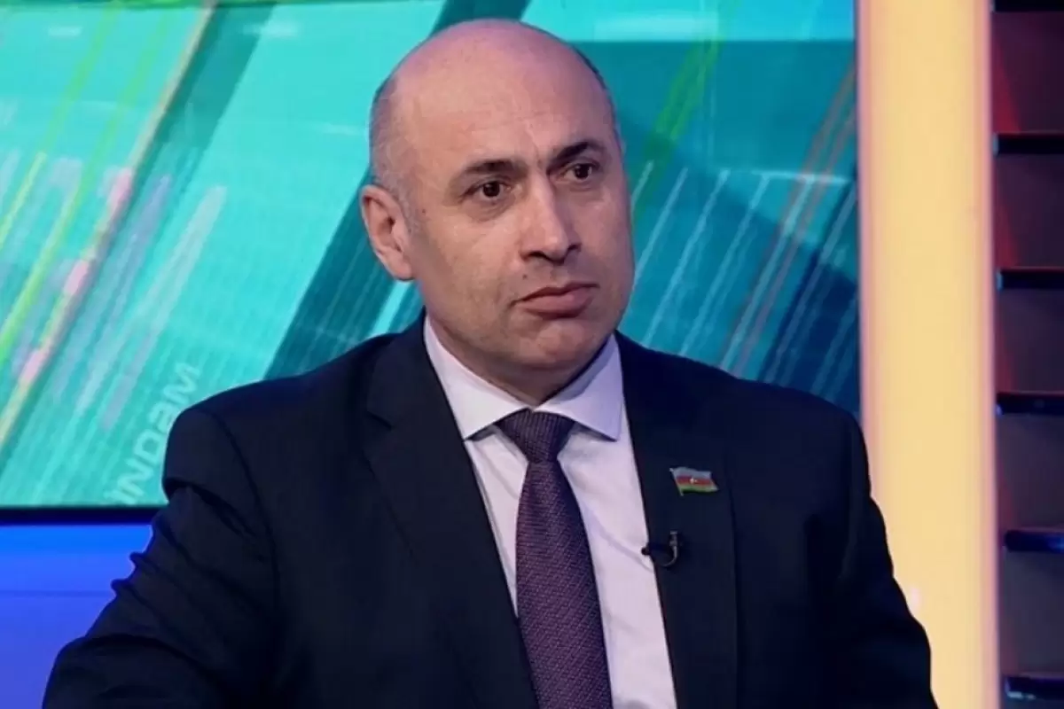 Azər Badamov Moskva aeroportunda saxlanılıb və deport edilir