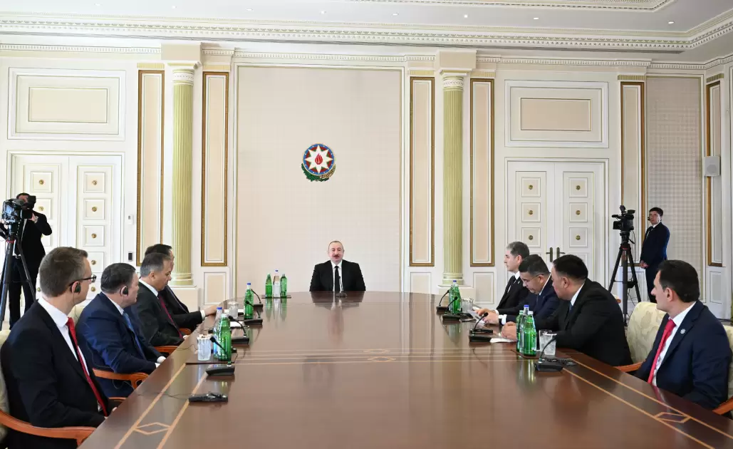 Prezident İlham Əliyev TDT-nin daxili işlər nazirlərinin ikinci görüşünün iştirakçılarından ibarət nümayəndə heyətini qəbul edib