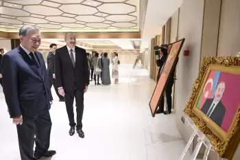 Vyetnam rəsm əsərlərinin sərgisi ilə tanışlıq