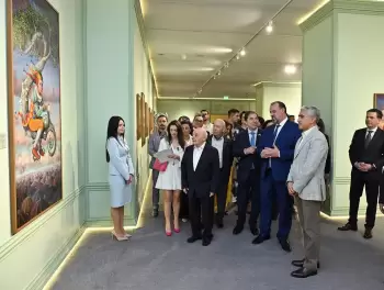 Heydər Əliyev Mərkəzində braziliyalı rəssam Luiz de Souzanın sərgisinin açılışı olub