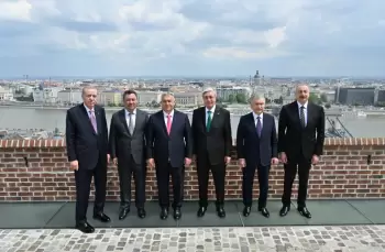 Budapeştdə Türk Dövlətləri Təşkilatının dövlət və hökumət başçılarının şərəfinə rəsmi lanç verilib