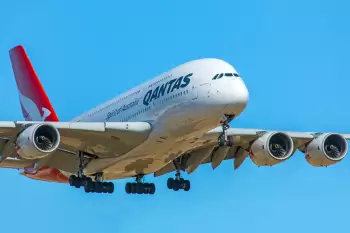 Avstraliya aviaşikrətinə məxsus təyyarə Bakıda məcburi eniş edib